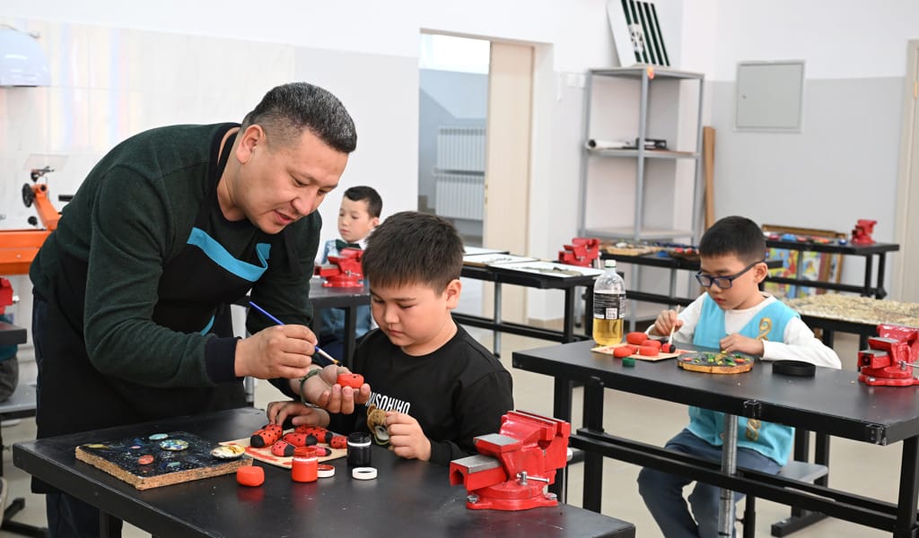 БІЛІМ ДЕҢГЕЙІН КӨТЕРЕДІ