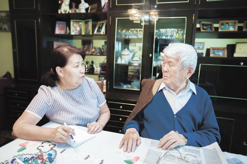 Ұлттың ұятын қамшылап келеді