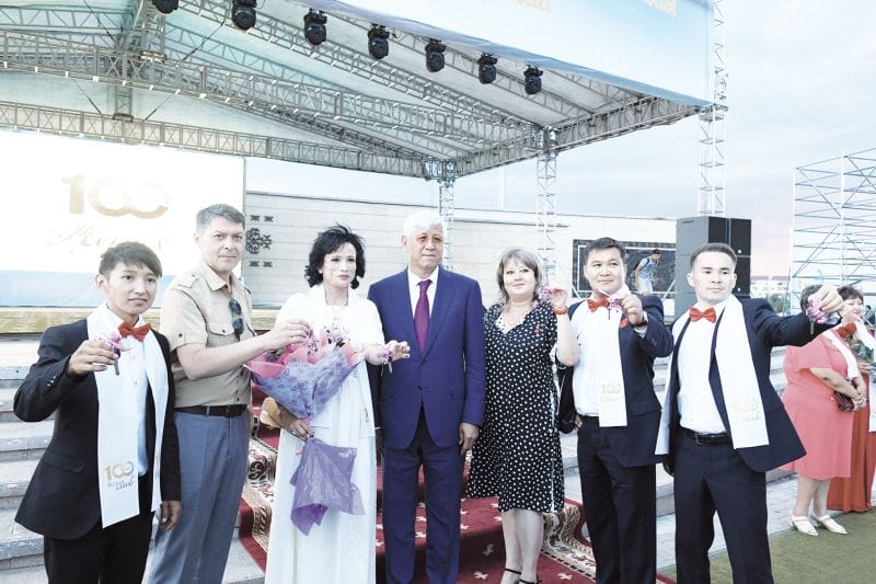 Аспаннан шұға жауған күн