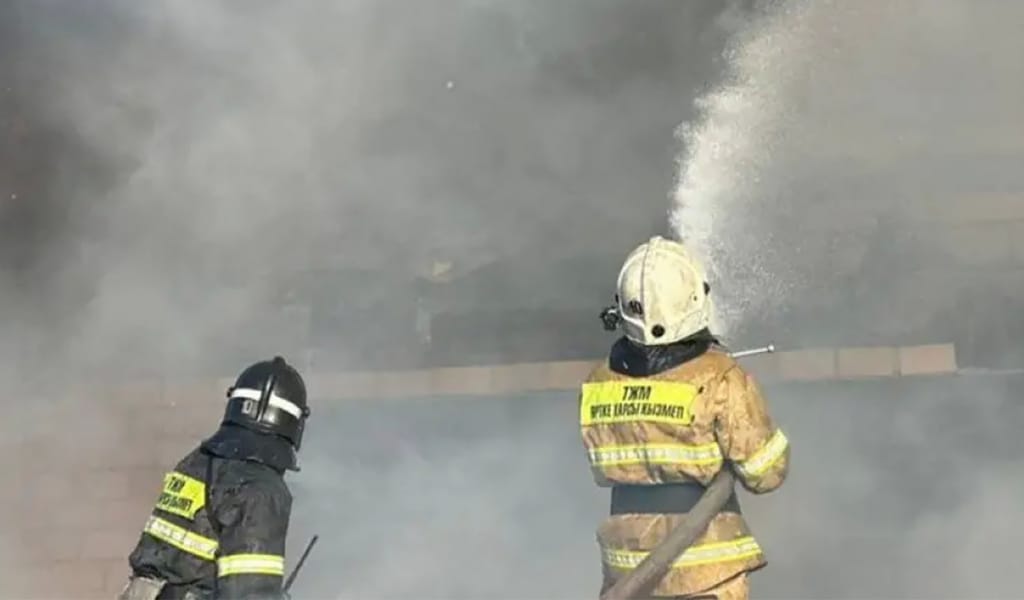 Зауыттағы жалынды сөндіру барысында өрт сөндіруші қаза тапты: Өлімге қатысты қылмыстық іс қозғалды