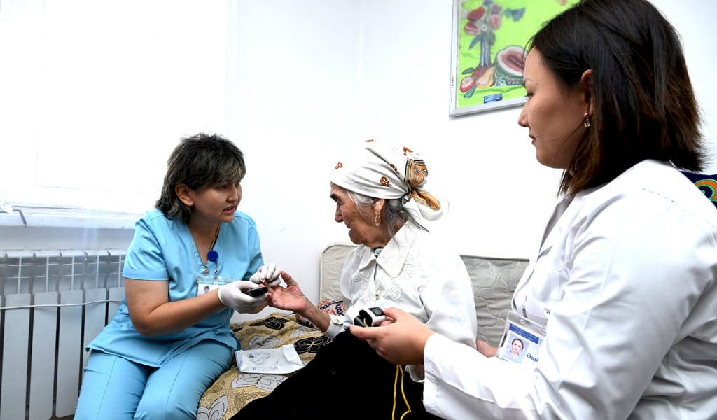 Ардагерлерге дәрігерлік көмек көрсетілді