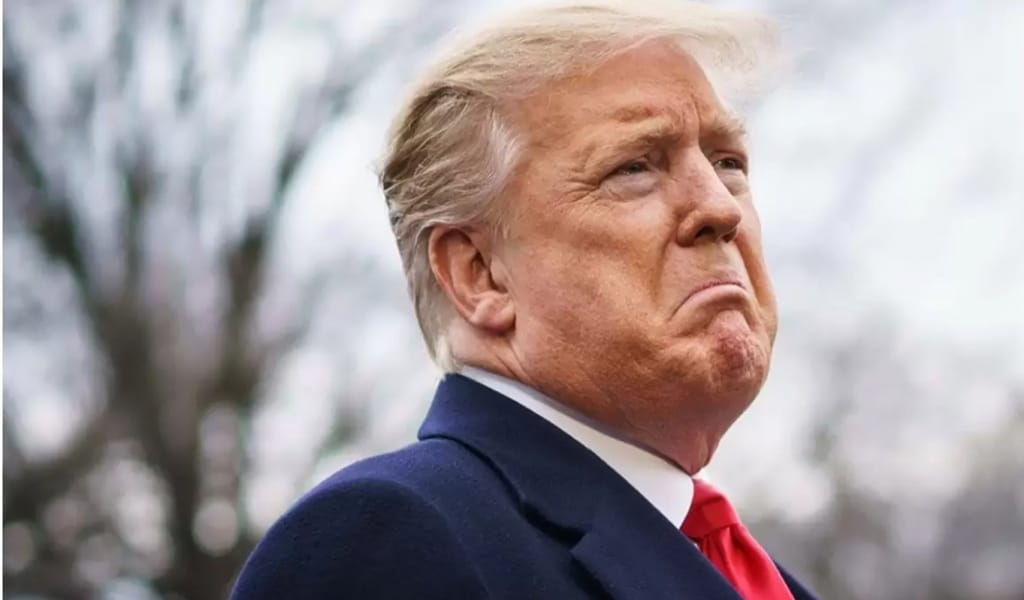 Трамптың рейтингі ең төменгі деңгейге түсті