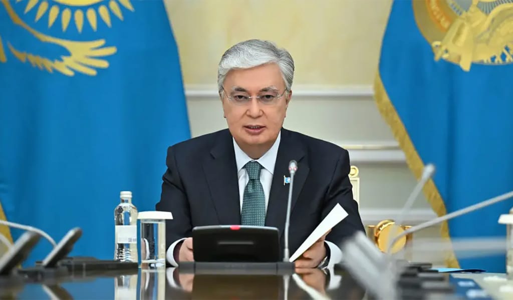 Тоқаев қазақстандықтарды Ұлттық кітап күнімен құттықтады