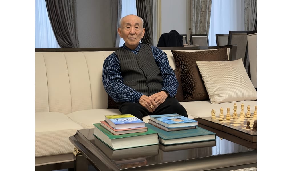 Ғибратты ғұмыр иесі