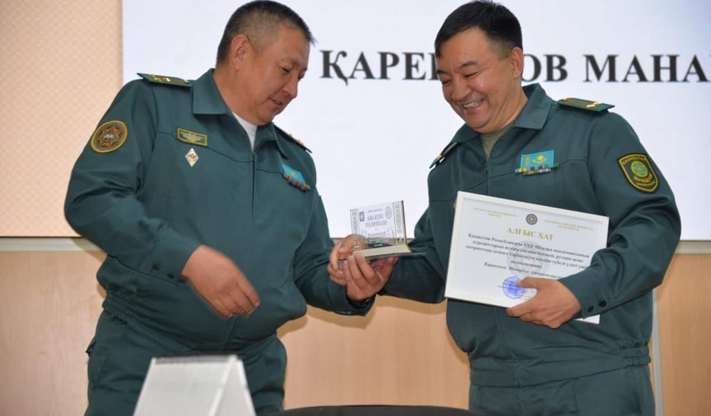 Подполковник Манарбек Қарекеновтің шығармашылық кеші өтті
