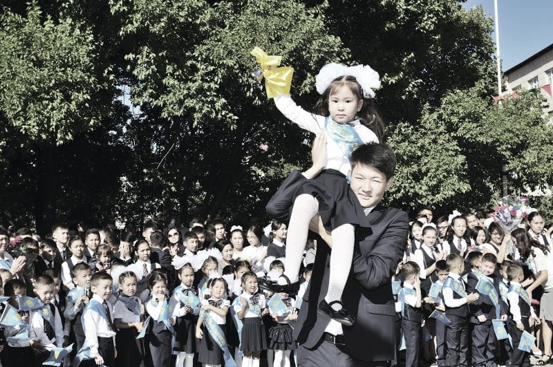 ҮШ АУЫСЫМДЫ МЕКТЕП МӘСЕЛЕСІ ШЕШІЛДІ