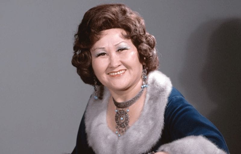 Ұлттық операның раушан гүлі