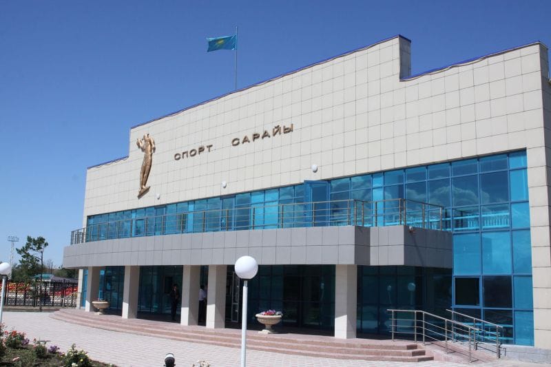 Тулайды толқын, шулайды шағала