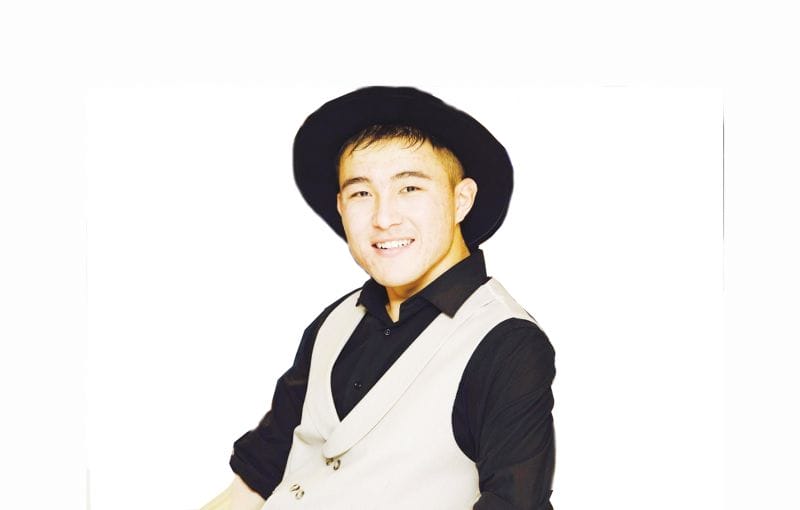 ЖҮЛДЕМЕН КЕЛДІ ЖАС АҚЫН