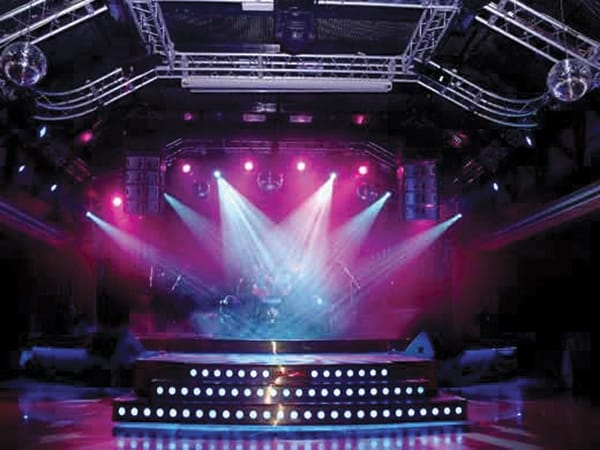 ЭСТРАДАНЫ ҚАЙТЕЙІН ЕСІРГЕН МЫНА