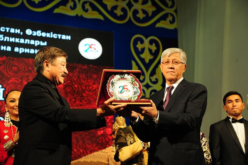 Түркі сазы тербеді