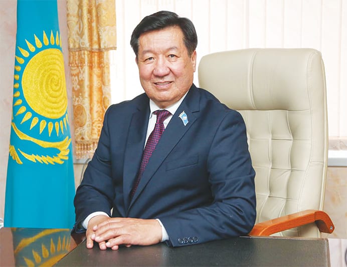 НАРЫНҚОЛДЫҢ АҚСАҚАЛДАРЫ НАЗАРБАЕВҚА РИЗА