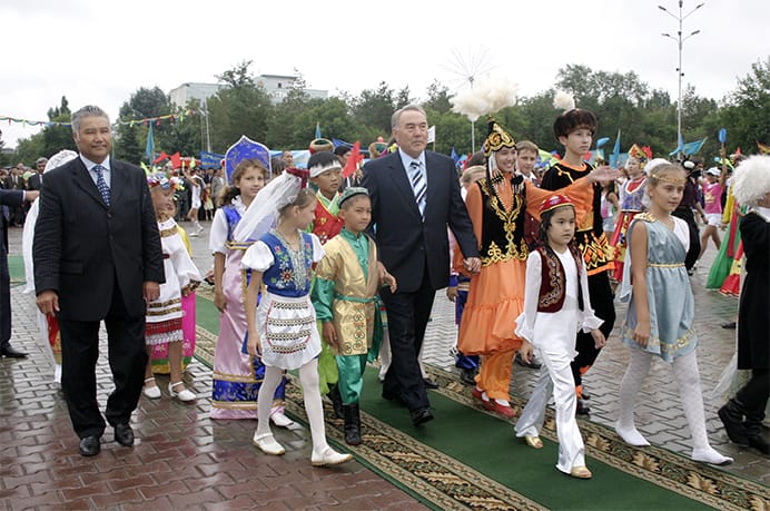 Нұрсұлтан НАЗАРБАЕВ - ҒАСЫР ТҰЛҒАСЫ