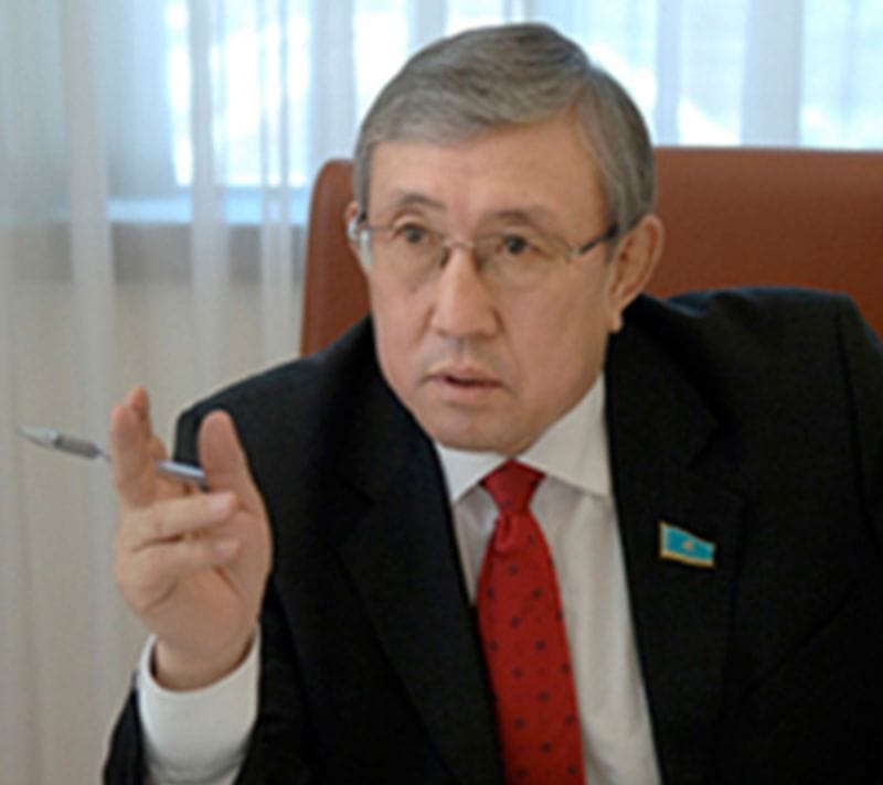 Ұлтжанды ұрпақ тәрбиелеуіміз керек