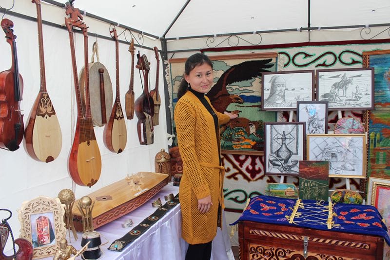 Алты мың өнерпаздың тартуы