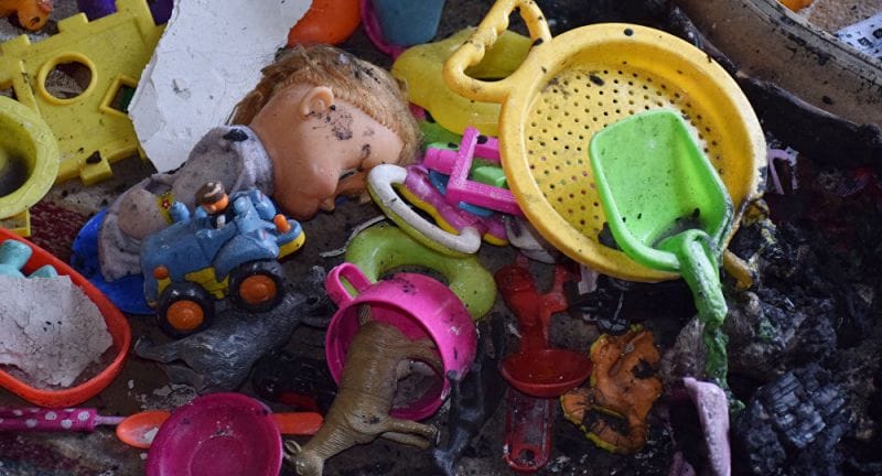 БЕС ЕРТЕГІМ - БЕС ЕРТЕҢІМ КЕТТІ ӨРТЕНІП...