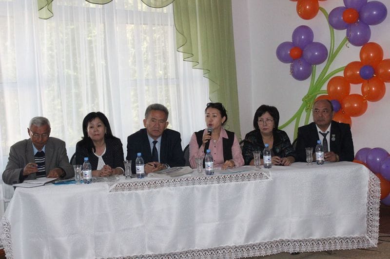 Көңілде қалған жыр - бейне