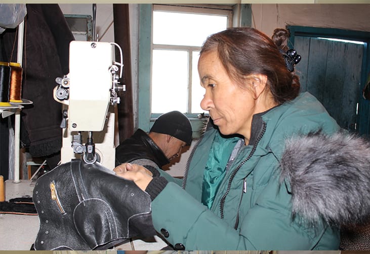 MADE IN NARYNKOL: АЛТЫ ЖЫЛ КИІС БЕРЕТІН АЯҚКИІМДЕР