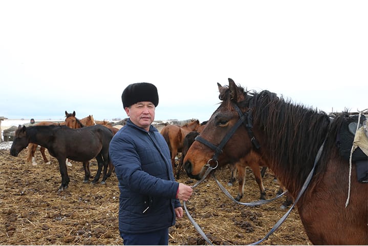 ФЕРМЕР: "ҚАНТ ҚЫЗЫЛШАСЫНАН 12 МИЛЛИОН ТЕҢГЕ ТАПТЫМ"