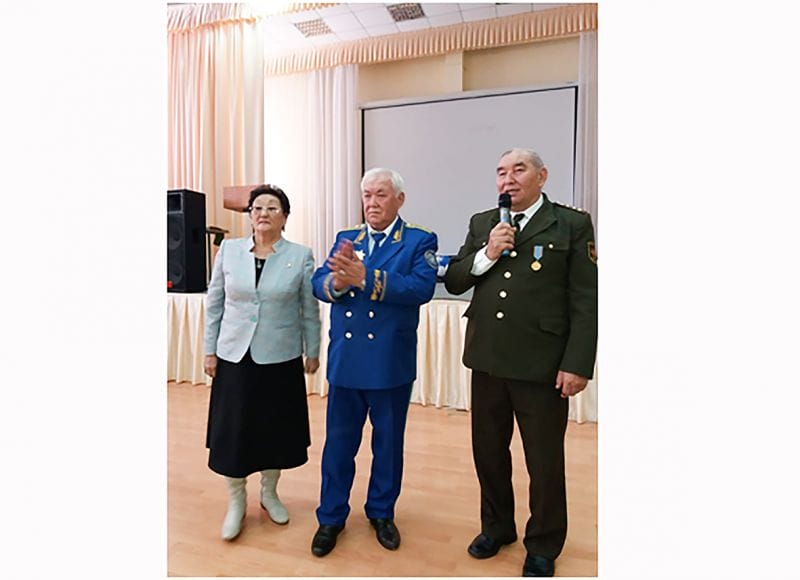 ЛЕВ ТОЛСТОЙҒА РОМАН АРНАҒАН ҚАЗАҚ