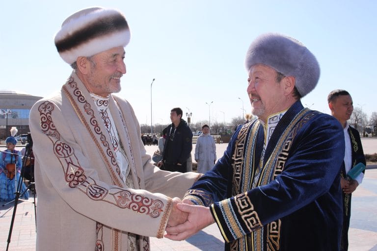 КӨРІСУ БІР КҮНМЕН ШЕКТЕЛМЕЙДІ