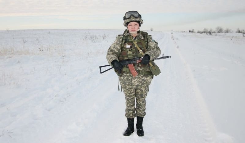 ДЕСАНТШЫ ҚЫЗ