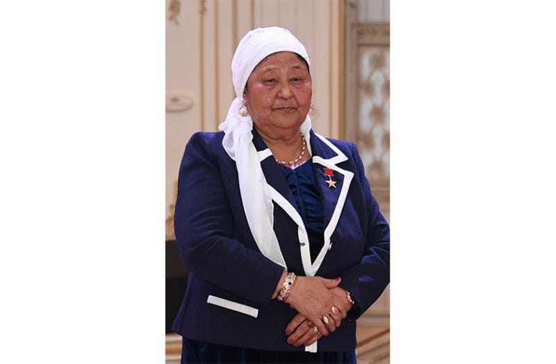 ТҰҢҒЫШ ПРЕЗИДЕНТ МӘЛІМДЕМЕСІ: АЗАМАТҚА МЫҢ АЛҒЫС