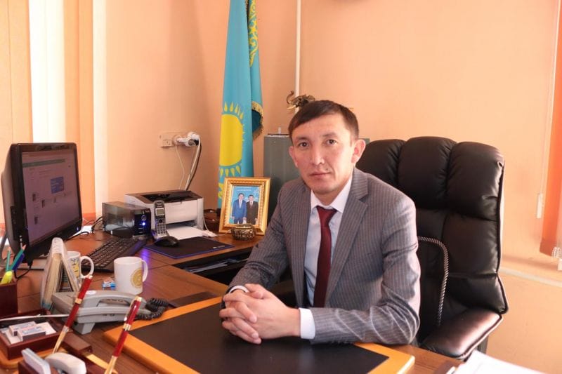 ТҰҢҒЫШ ПРЕЗИДЕНТ ҮНДЕУІ: МӘҢГІЛІК МАҚТАНЫШ