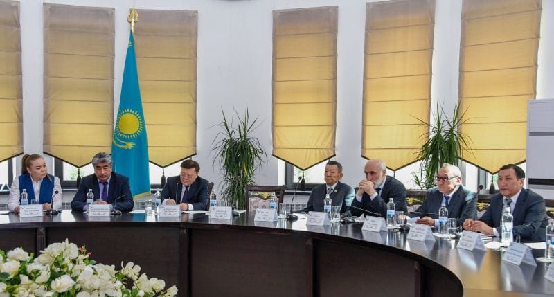 МӘНІ ТЕРЕҢ МАҚАЛАҒА ЕКІ ЖЫЛ ТОЛДЫ