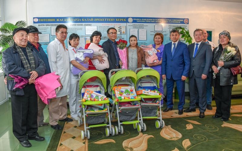 ТАЛДЫҚОРҒАН: ҮШЕМГЕ ҮШ БӨЛМЕЛІ ҮЙ БЕРІЛДІ