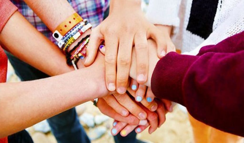 СЕРГЕЙ: "ҚЫЗЫМДЫ ҚАЗАҚ МЕКТЕБІНЕ БЕРДІМ"