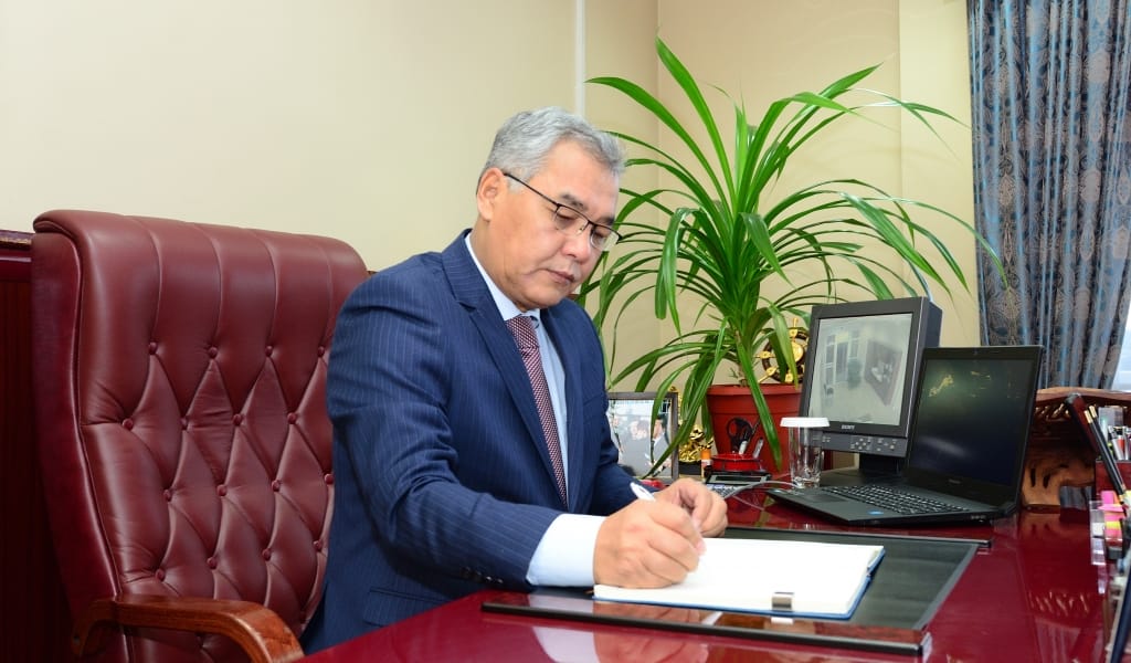 Мейрам БАЗАРҰЛЫ: "ЖҮРЕГІҢМЕН ЖАЗБАСАҢ, ЖУРНАЛИСТИКАДА ОРЫН ЖОҚ"