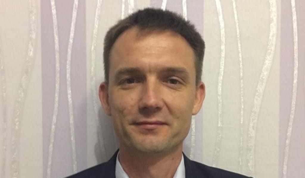 ВЛАДИМИР: "ҚАЗАҚ ТІЛІН ҮЙРЕНУГЕ БІР-АҚ СӨЗ ӘСЕР ЕТТІ"