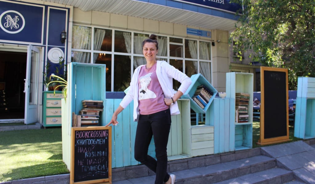 ТАЛДЫҚОРҒАН: КОФЕХАНАДА КІТАП БҰРЫШЫ АШЫЛДЫ