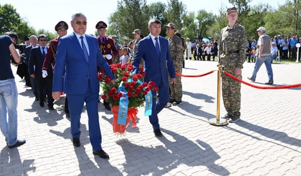 ҚУҒЫН-СҮРГІН: БЕЛГІСІЗ ҮШ МЫҢ АДАМНЫҢ ТІЗІМІ ТАБЫЛДЫ