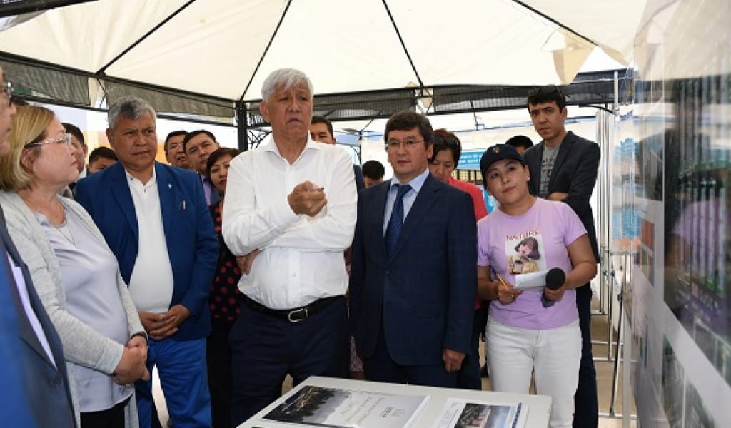 ТҰРҒЫНДАР НЕ ДЕДІ? - Амандық БАТАЛОВ ТАЛҒАР АУДАНЫНА БАРДЫ