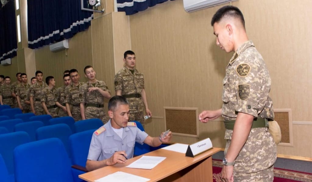 ПРЕЗИДЕНТ САЙЛАУЫ: КУРСАНТТАР ӨЗ ТАҢДАУЫН ЖАСАДЫ