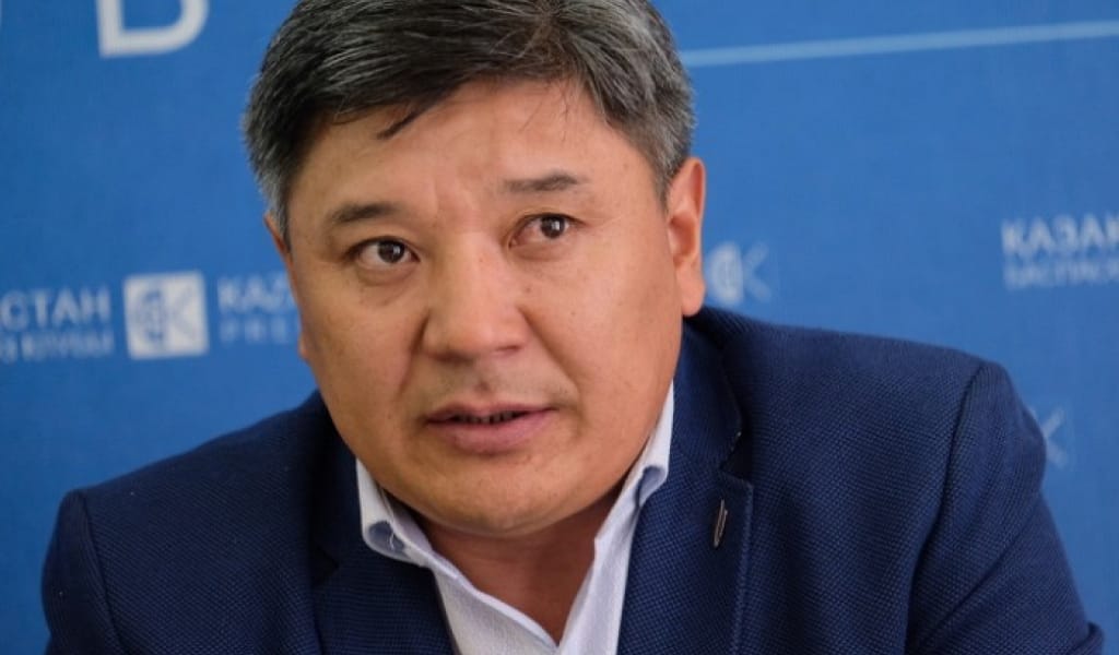 Жанарбек ӘШІМЖАН: "ГАЗЕТ САТАТЫН ДҮҢГІРШЕКТЕР ҚАЙДА?"