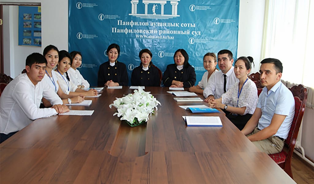 АНАСЫН САБАҒАН ҰЛ: ЖАҒА ҰСТАТАР ІСТІ СОТ ТҮНДЕ ҚАРАДЫ