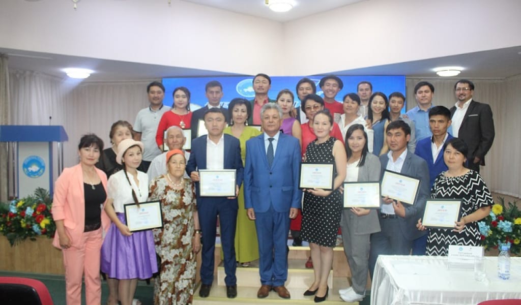 АЛМАТЫ ОБЛЫСЫНЫҢ АҚЫНДАРЫ НҰР-СҰЛТАНҒА ЖЫР АРНАДЫ