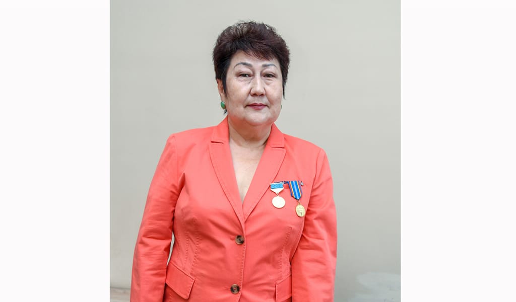 БІР КҮНДЕ ЕКІ МЕДАЛЬ АЛҒАН