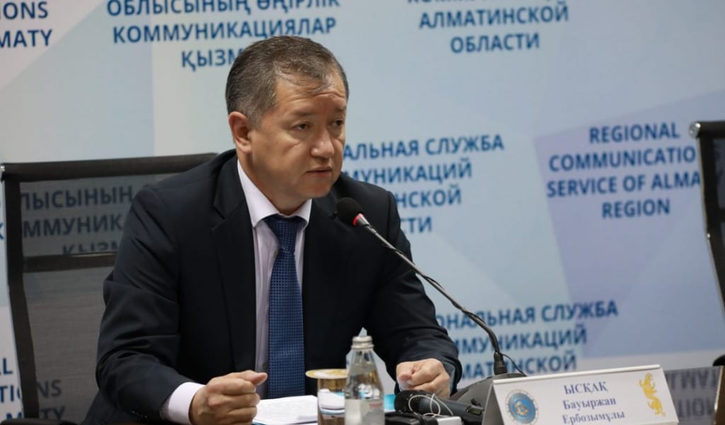 "ПАЙДА ТАБУДЫ КӨЗДЕМЕЙДІ": БАУЫРЖАН ЫСҚАҚ МЕДИЦИНАЛЫҚ САҚТАНДЫРУДЫҢ МӘН-ЖАЙЫН ТҮСІНДІРДІ