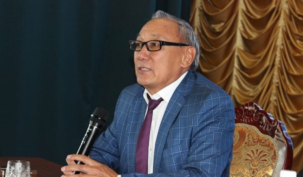 ИТАЛЬЯНША ӘН ШЫРҚАДЫ: СТУДЕНТТЕР БЕСАСПАП БАС РЕДАКТОРМЕН КЕЗДЕСТІ