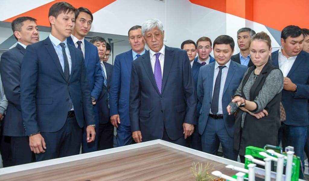 "АУАДАЙ ҚАЖЕТ": ОБЛЫС ӘКІМІ ІТ-ОРТАЛЫҚТЫҢ АШЫЛУЫНА ҚАТЫСТЫ