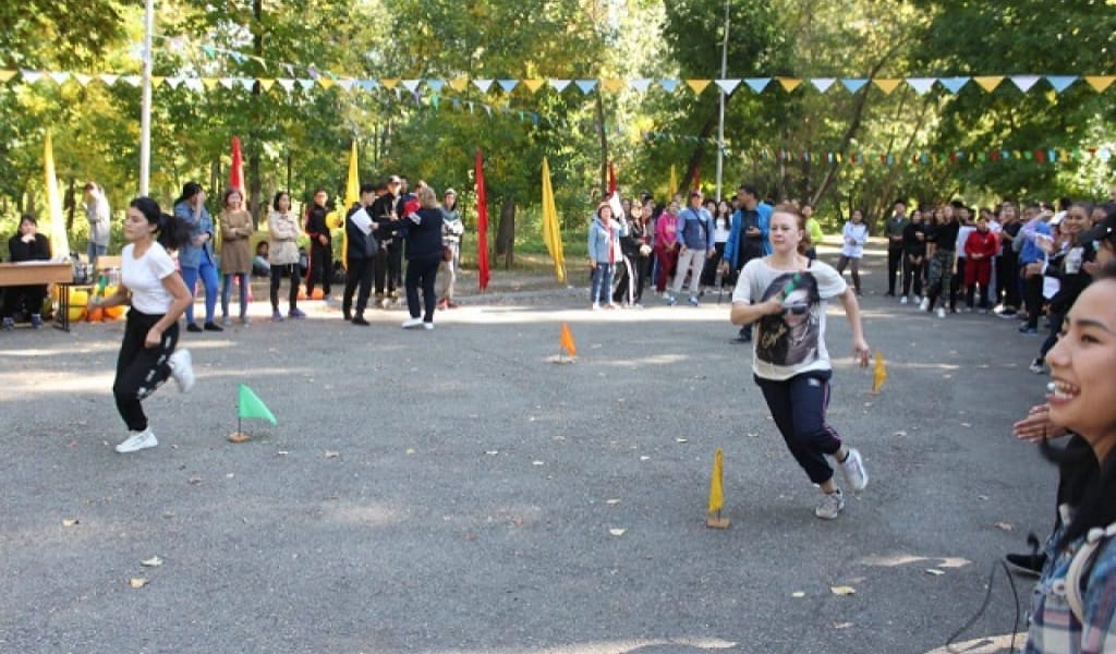 ТАЛДЫҚОРҒАН: КОЛЛЕДЖ СТУДЕНТТЕРІ САЙЫСҚА ТҮСТІ