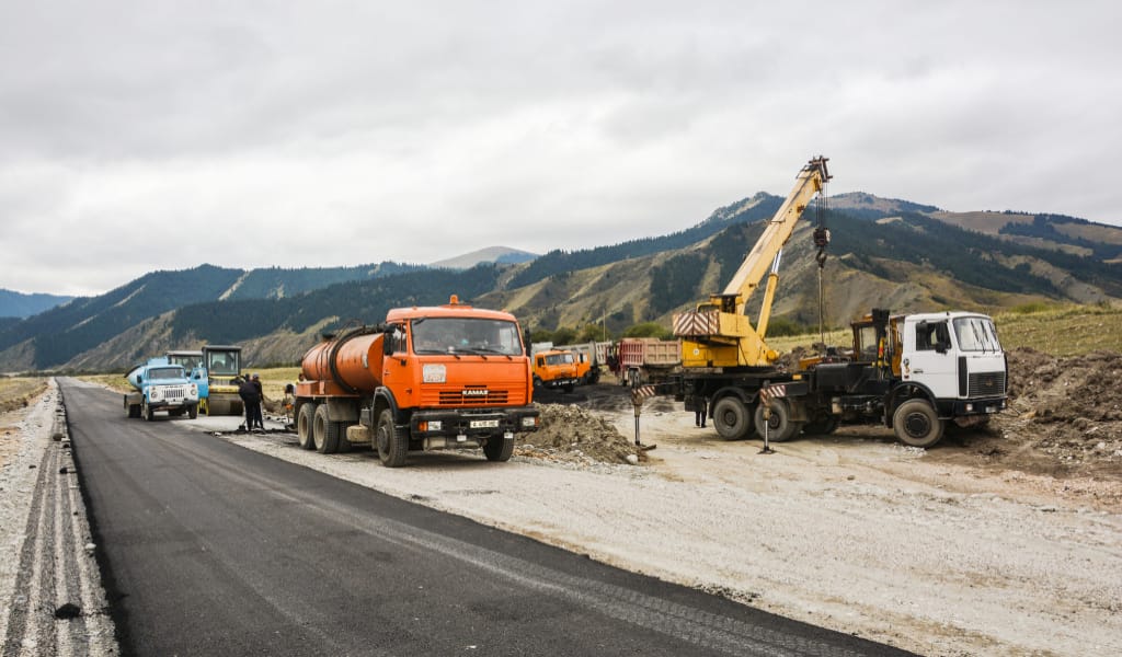 "ЖАҚЫННАН КӨРЕМІЗ": ХАНТӘҢІРІ ШЫҢЫНА ҚАРАЙ ЖОЛ ТӨСЕЛУДЕ