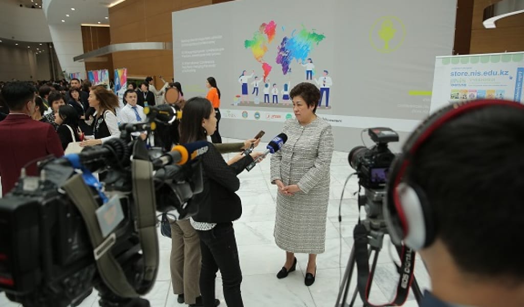 Күләш ШАМШИДИНОВА: "ӘЛЕМДІ ӨЗГЕРТЕТІН - МҰҒАЛІМ"