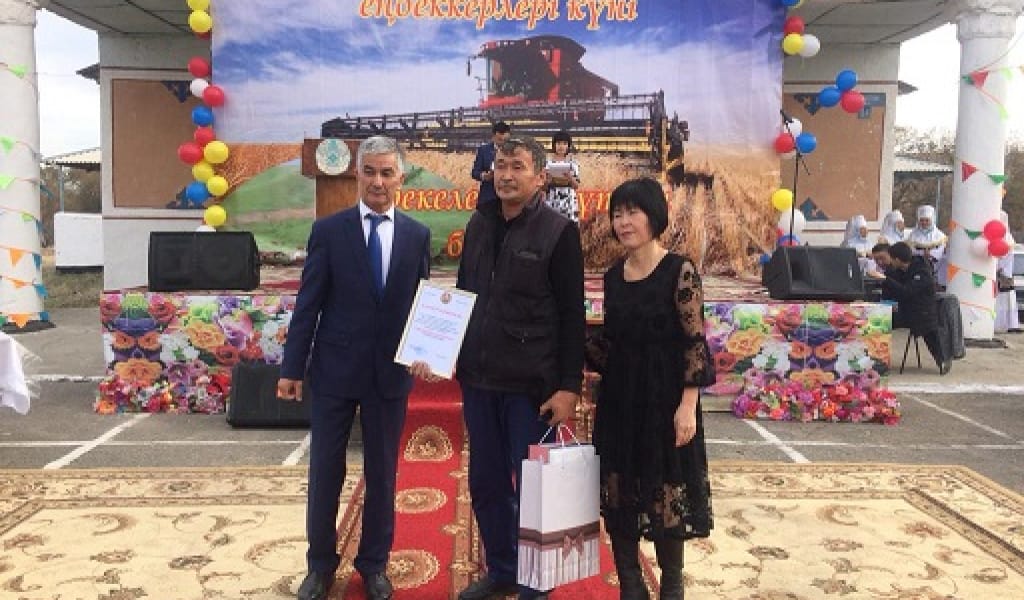 АЛАКӨЛ АУДАНЫ: ЗЕЙНЕТКЕ ШЫҚҚАН АРДАГЕРЛЕРГЕ АТ МІНГІЗДІ