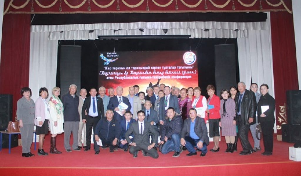 "ЕСКЕРТКІШ БОЙ КӨТЕРСЕ": АҚСУ АУДАНЫНДА ЕР ТОҚПАНБЕТТІҢ ҰРПАҚТАРЫ ЖИНАЛДЫ