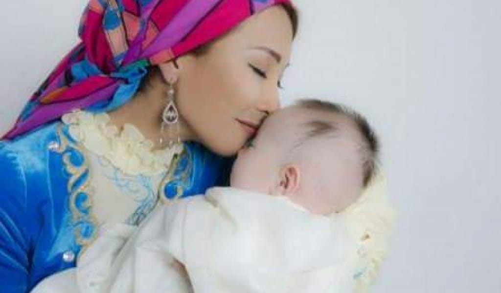 "ІС ПЕН СӨЗДІҢ СӘЙКЕСТІГІ": ТЕКТІ ДЕП КІМДІ АЙТАМЫЗ?